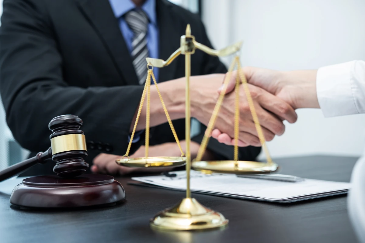 Infractions mineures : Comprendre vos droits et stratégies de défense